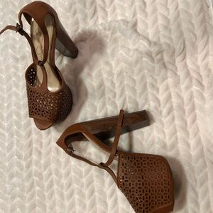 Jessica Simpson Heels! OPEN TO REASONABLE OFFERS!